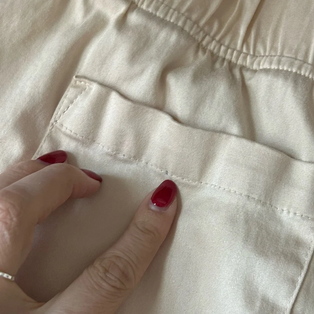 NWT Elan Cream Tencel Elastic Waist Cargo Jogger Pants Size Small